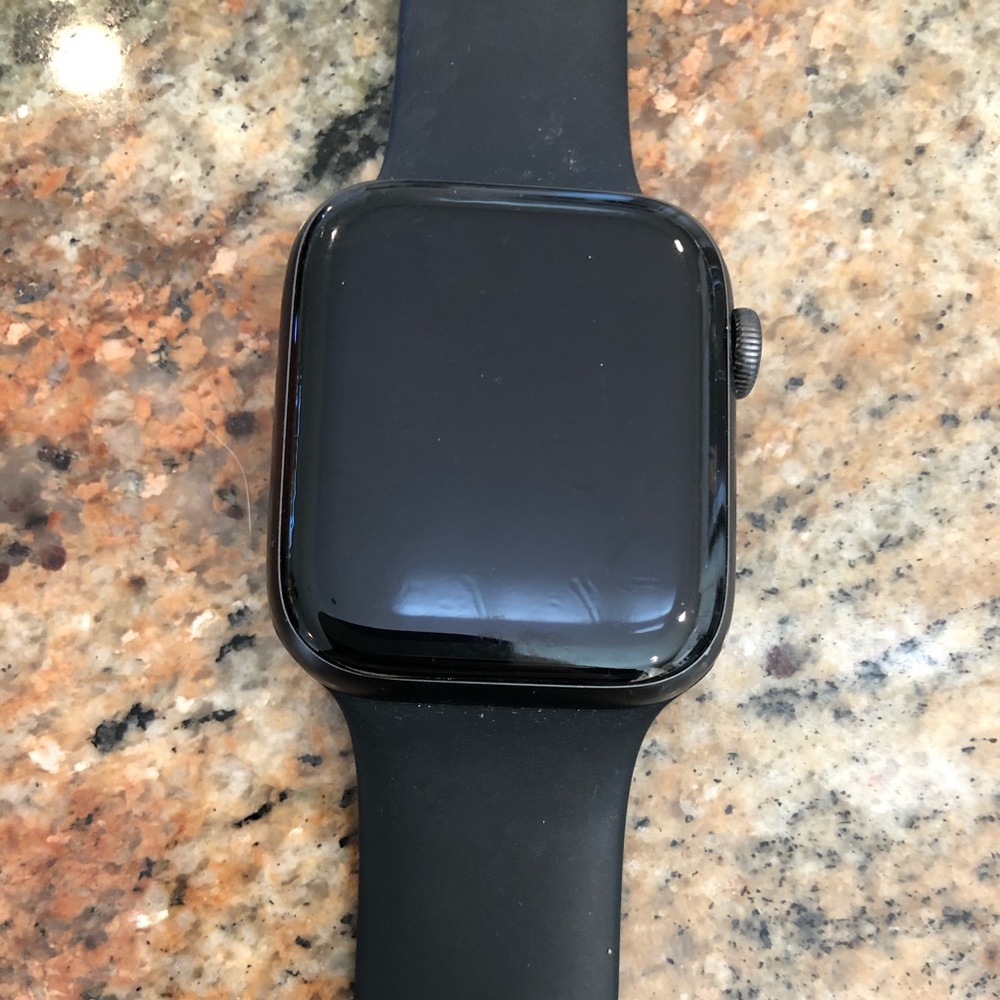 Apple Watch Series 4 w/ GPS & Cellular